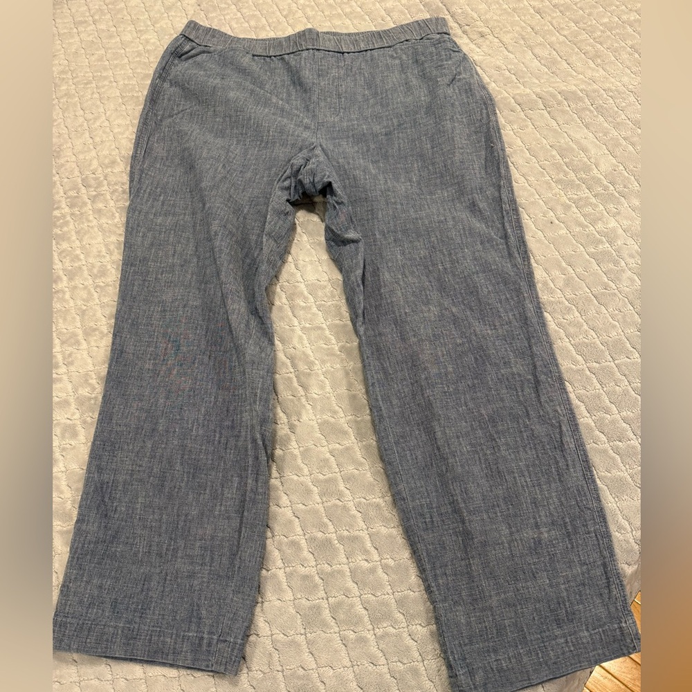Lands End Chambray Crop Pants.